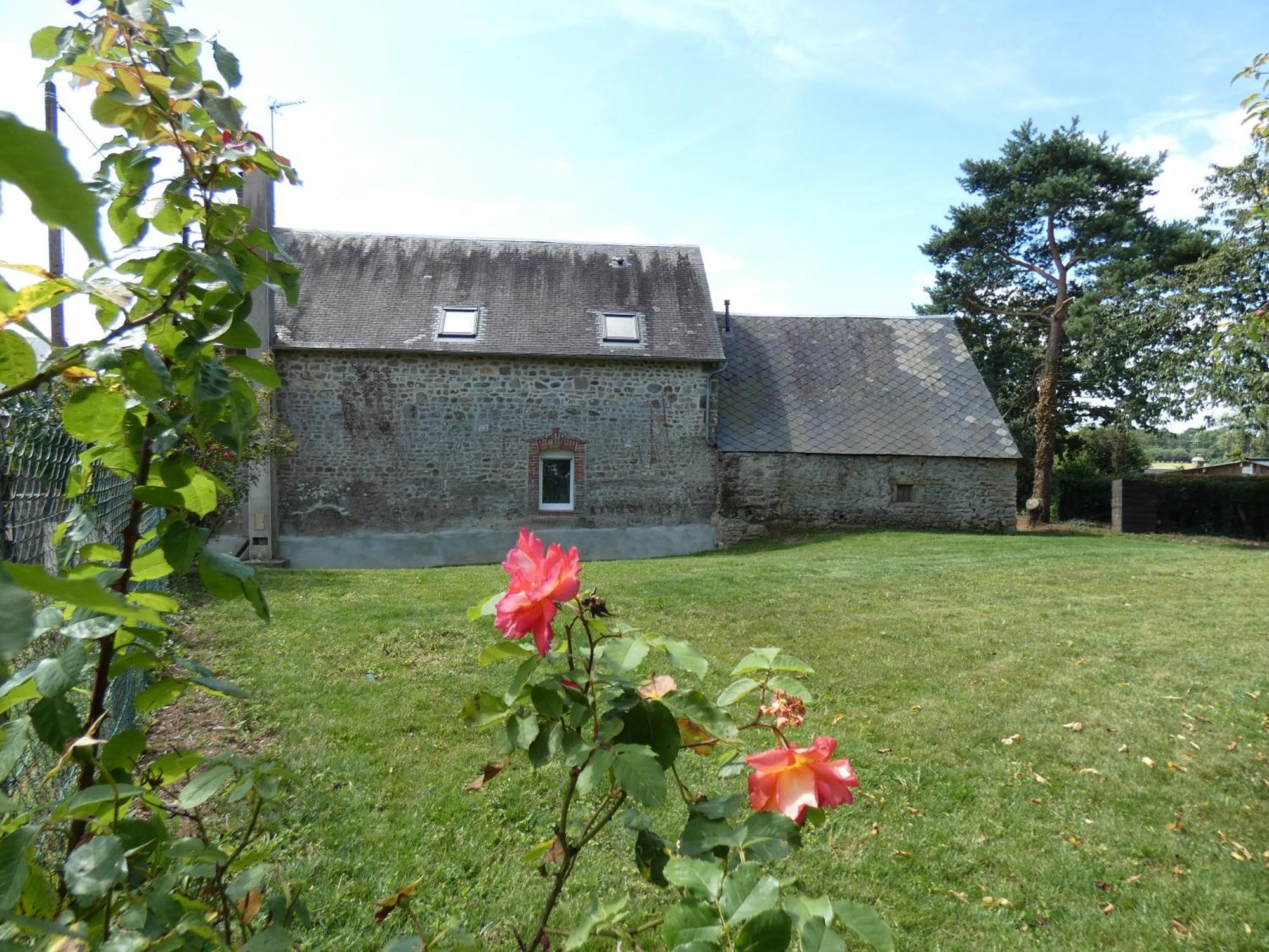 Le Gite De La Haie Portee Lignieres-Orgeres Luaran gambar